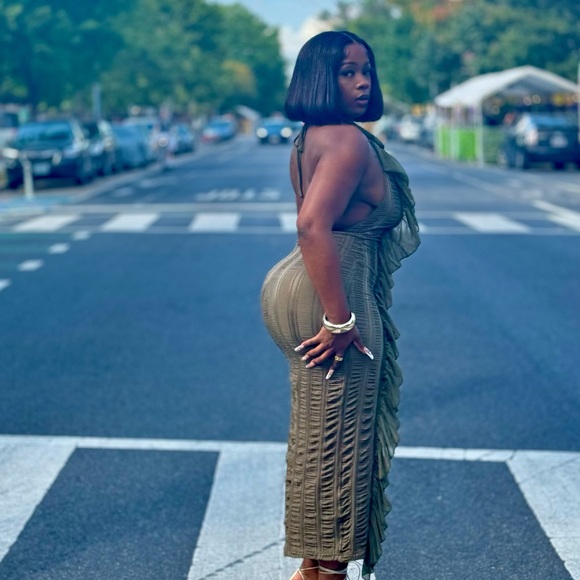 Meet your Posher, Brittany - Picture 3 of 5